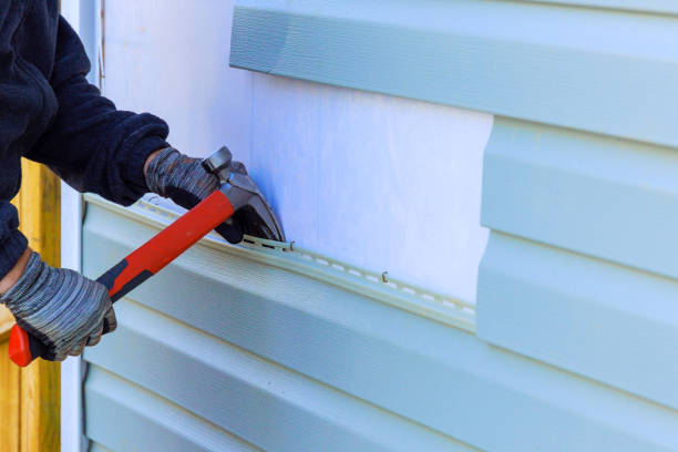 Reliable Emergency Siding Repair contractor in Carle Place, NY by Squared Siding